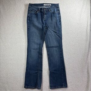 DKNY Jeans Women's Madison Blue Jeans Size 4 Medium Wash Mid Rise Stretch Denim